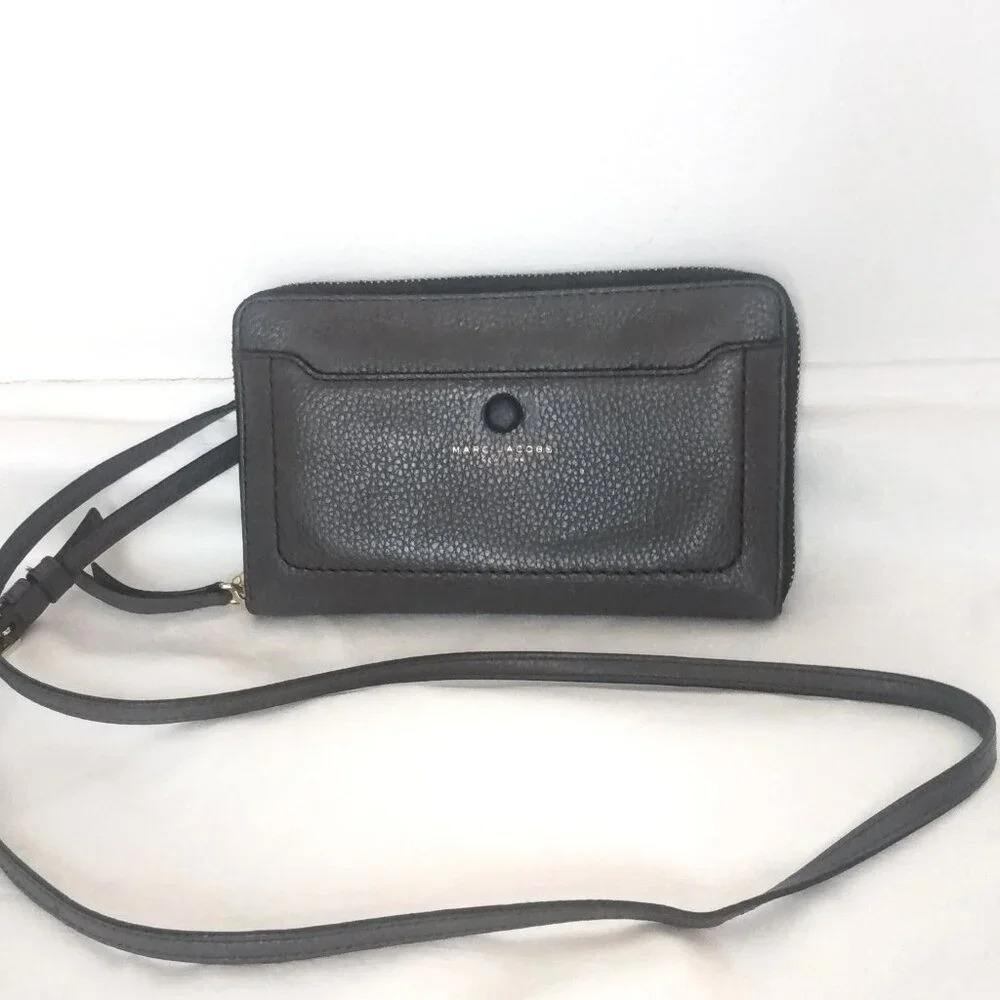 Marc Jacobs empire city crossbody leather wallet